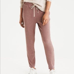 American Eagle Women’s Ribbed Sweatpant Jogger